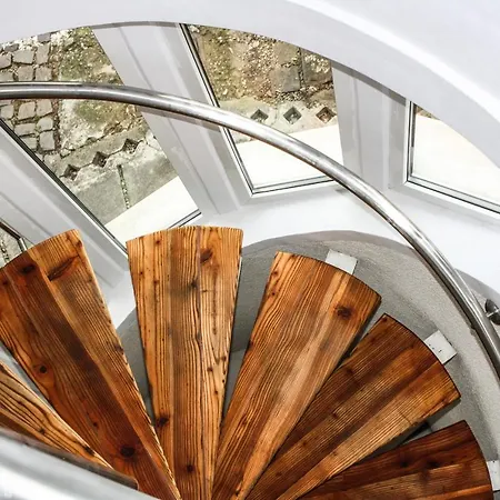 Split Crib |